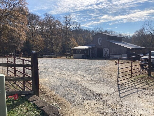 Photo - 8737 Whippoorwill Dr