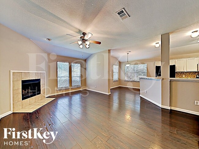 Photo - 724 Bamboo Dr