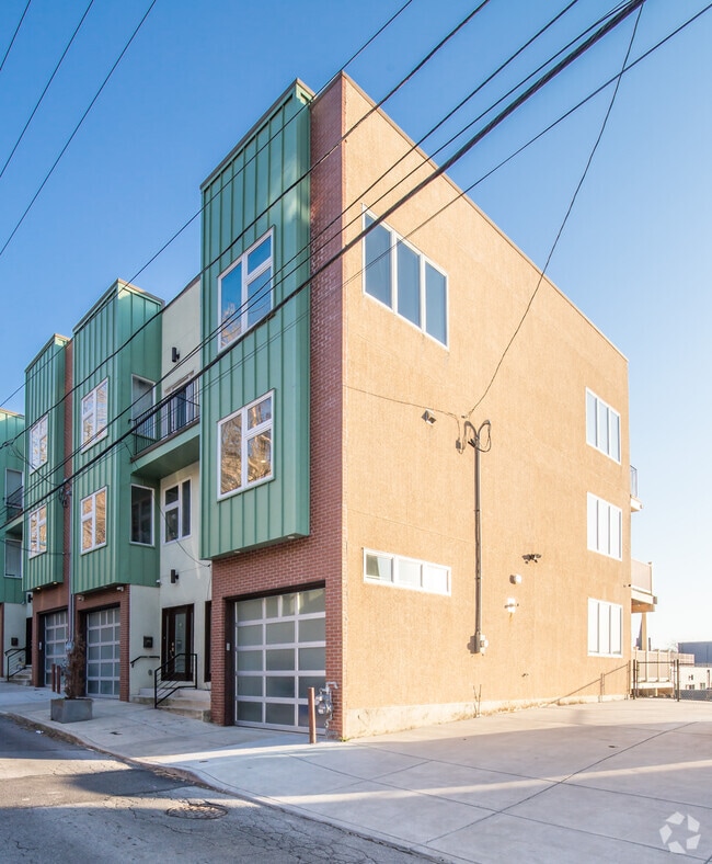 Building Photo - 4576 Silverwood St Rental