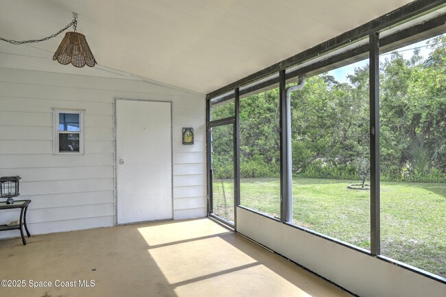 Photo - 203 Almond Ct House