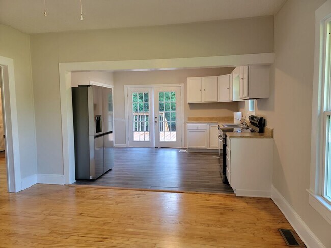 Photo - Complete remodeled 3 bedroom 1 1/2 bath home in Belmont!!