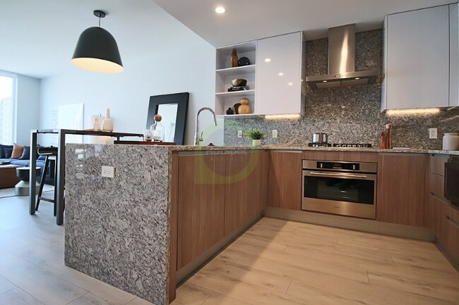 Photo - 202 W Hill St