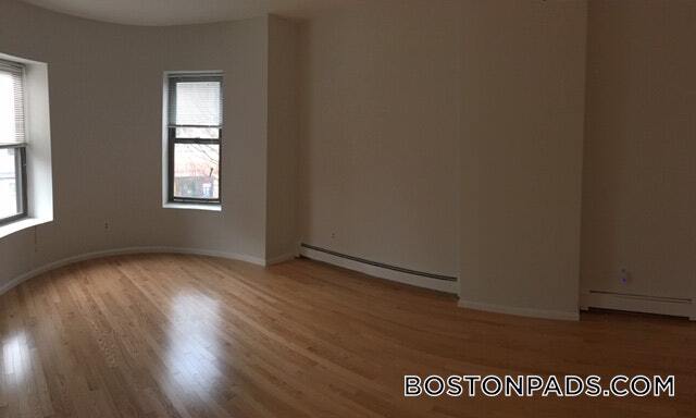 Building Photo - 3148 Washington St Rental