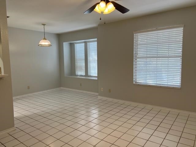 Photo - 201 Martingale Unit 12