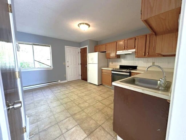 Photo - 176 Lincoln St Unit 176 Lincoln St -  9