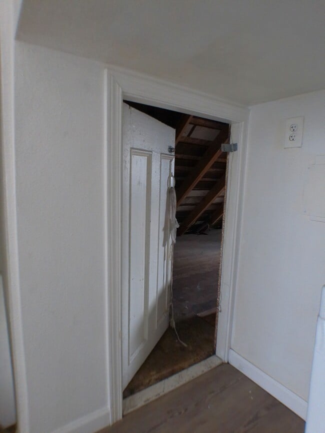 Photo - 1596-MHH1596 4th St NE