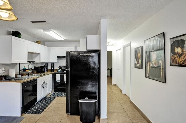 Kitchen - Azure Villas Apartments