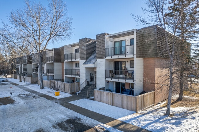 Photo - Pineridge Greene Apartments