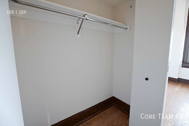Photo - 310 E 39th-A1 Unit A1