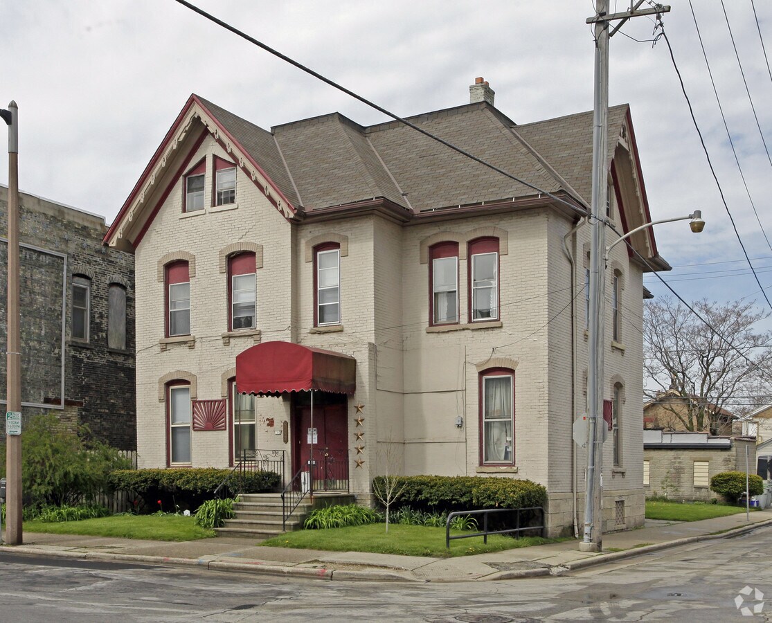 Photo - 703 S 5th St