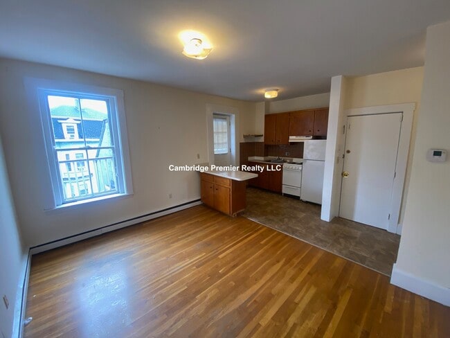 Photo - 43 Bow St Apartments Unit 3