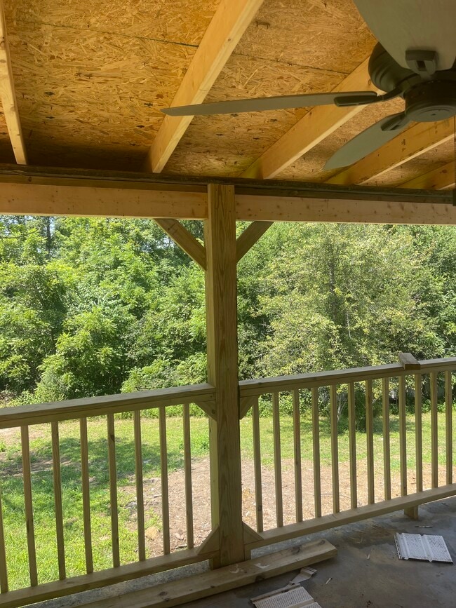 Photo - 290 Mark Lowery Rd