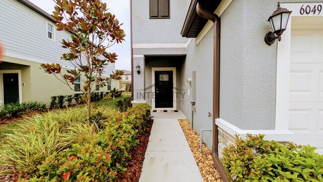 Photo - 6049 Shiner St