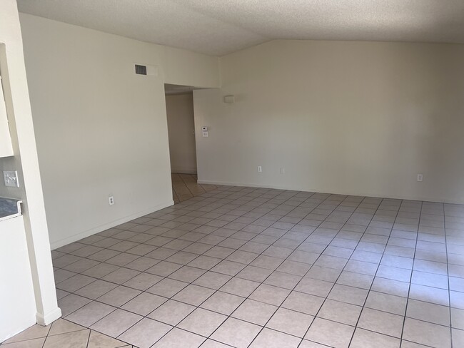 Photo - 3841 W Mitchell Dr