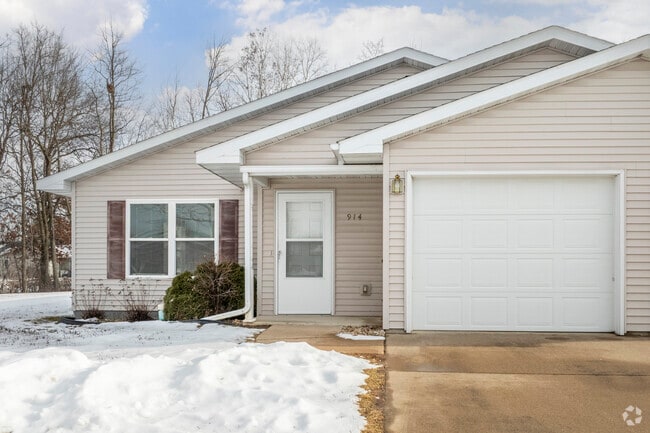 914 Avenida Mary Kay