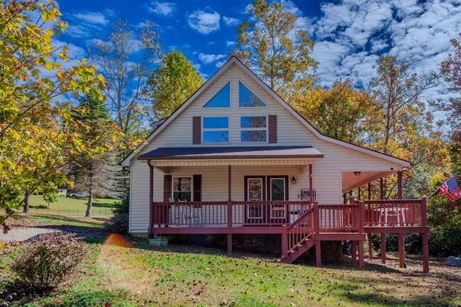 Photo - 450 Rhododendron Ln