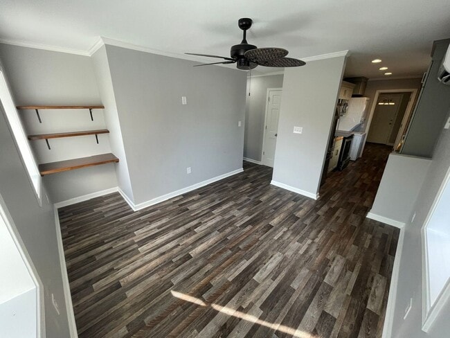 Photo - 713 Main St Unit 713 B Main