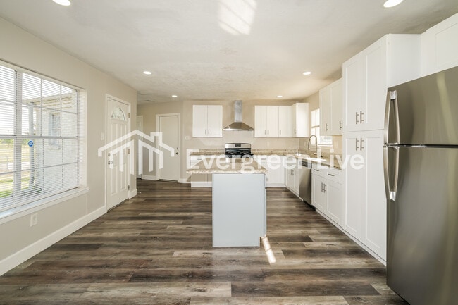 Photo - 5100 Goose Creek Dr