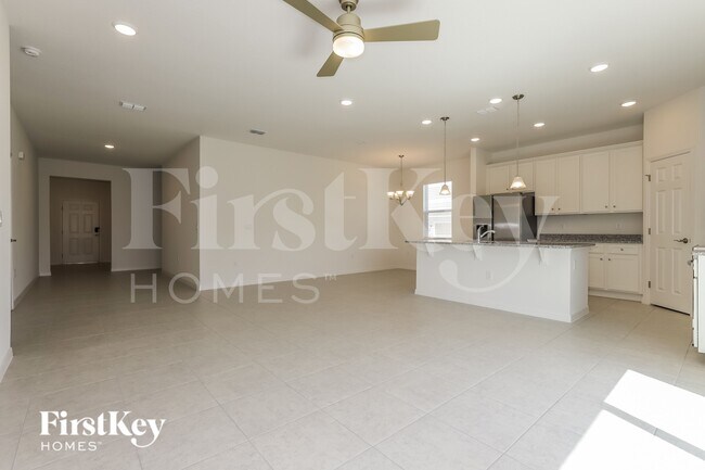 Photo - 543 Crown Rose Dr