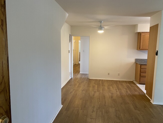 Dining Room - 556 N Croft Ave Apartments Unit 0