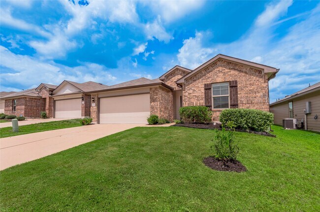 Photo - 117 Rockbridge Dr House