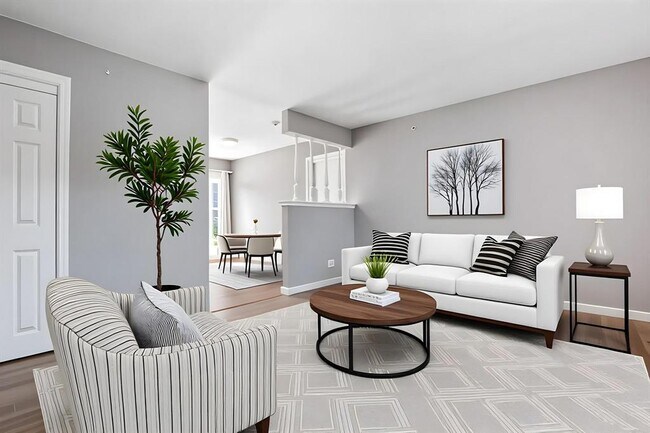 Photo - 2405 Parker Cir