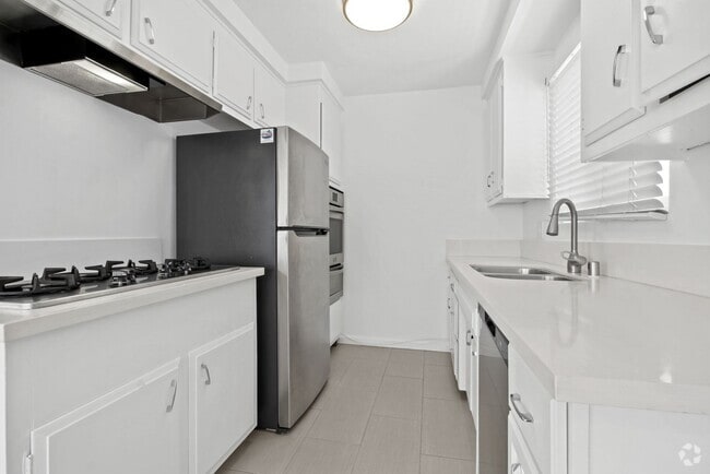 Building Photo - 505 Idaho Ave Rental