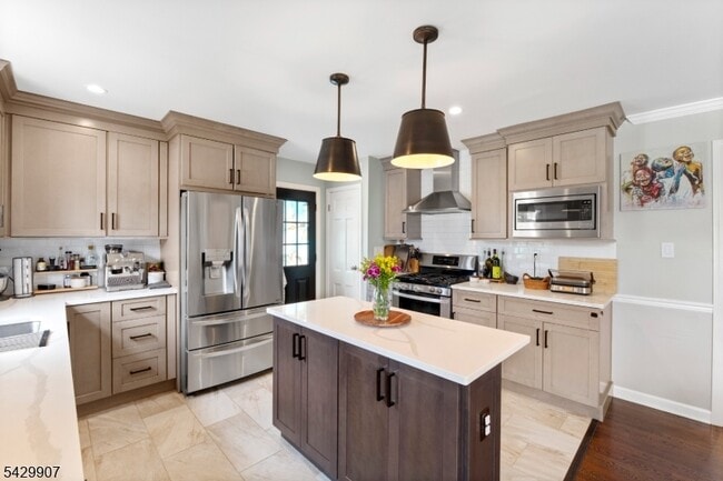 Photo - 821 Midwood Dr