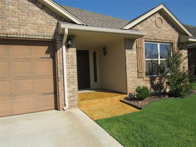 Photo - 17516 Black Hawk Dr