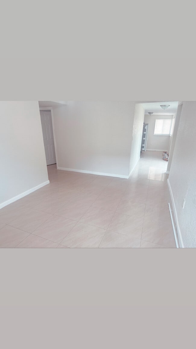 Photo - 1044 SW 28th Ave