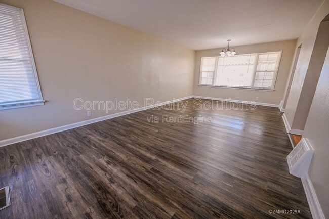 Photo - 10200 Tappan Dr