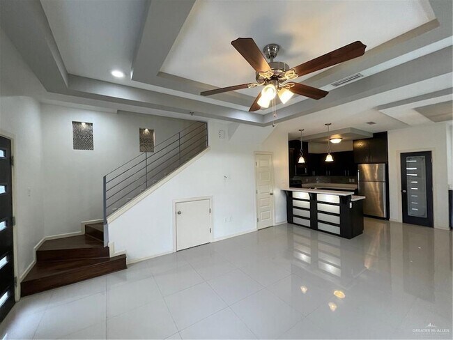 Photo - 1316 E Daffodil Ave