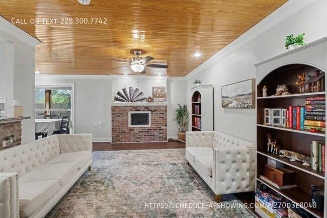 Photo - 412 Woodland Park Dr