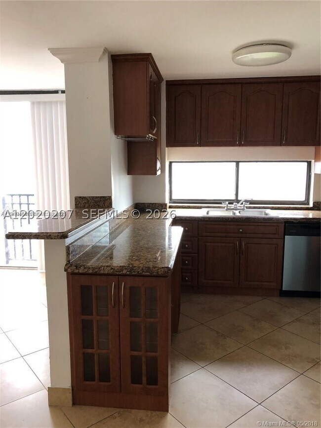 Photo - 16909 N Bay Rd Unit 711