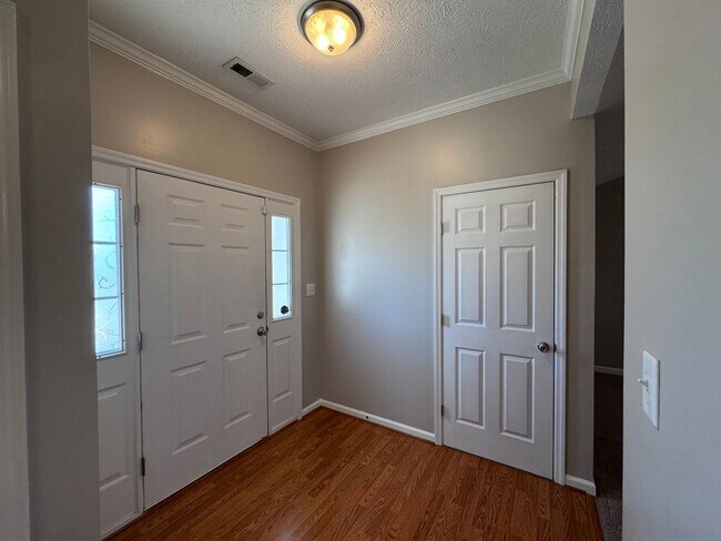 Photo - 2212 Chasewater Rd