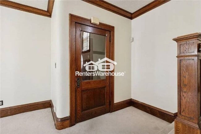 Photo - 945 Sherburne Ave