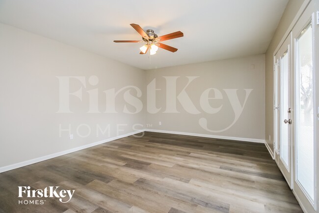 Photo - 8046 N 56th Ave