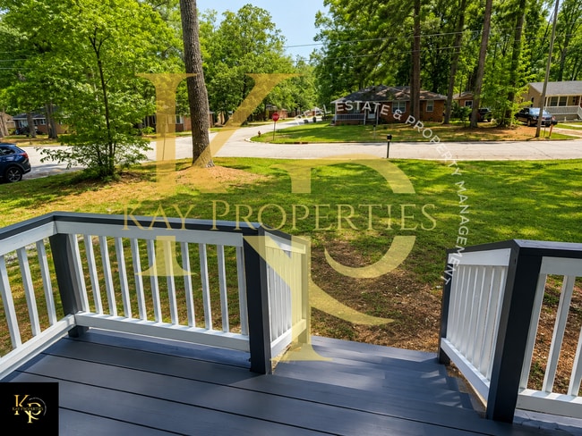 Photo - 1828 Windsor Dr