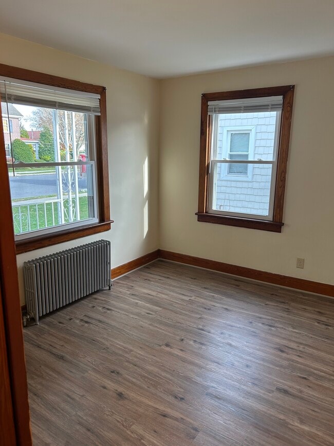 Photo - 113 N Franklin St