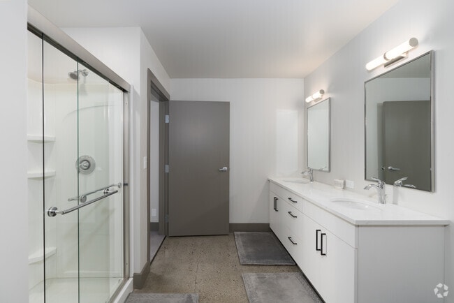 1BR, 1BA - 1109SF - Bathroom