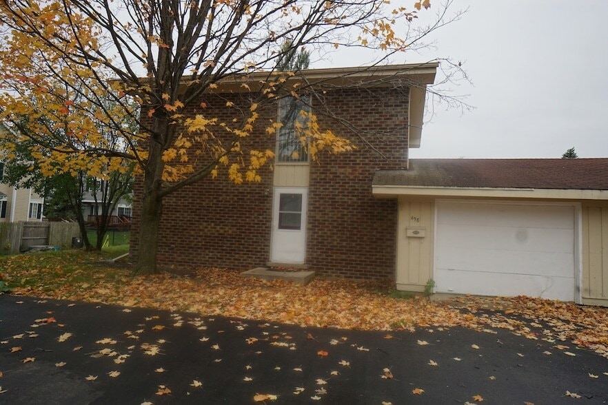 Photo - 638 St Johns Rd Townhome