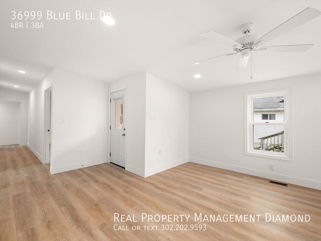 Photo - 36999 Blue Bill Dr