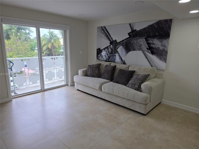 Photo - 1498 Jefferson Ave Unit 304