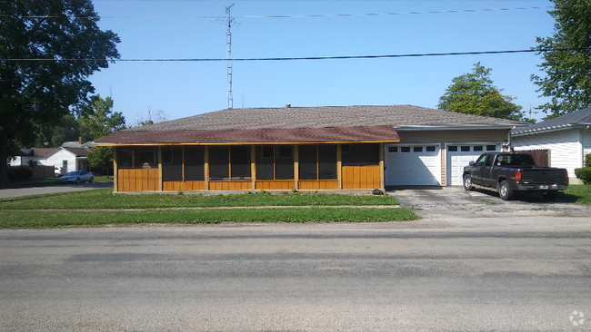 Building Photo - 1133 Tremont St Rental