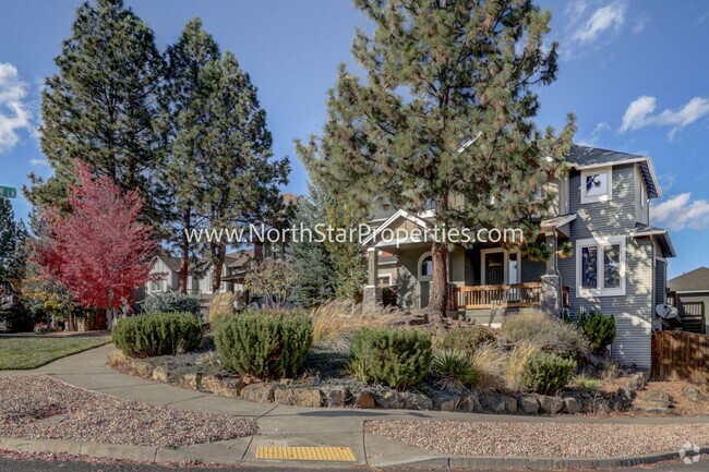 Building Photo - Bronze Meadow Unit House