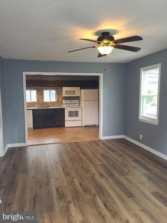 207 Cloverhill Rd House House Rental in Pasadena, MD