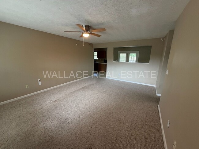 Photo - ADORABLE 3 BEDROOM HOUSE IN HALLS!!