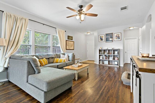 Photo - Open Floorpan is Move in Ready just for yo...