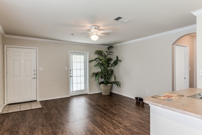 Photo - The Cove at Heatherwilde - (62 & Older)