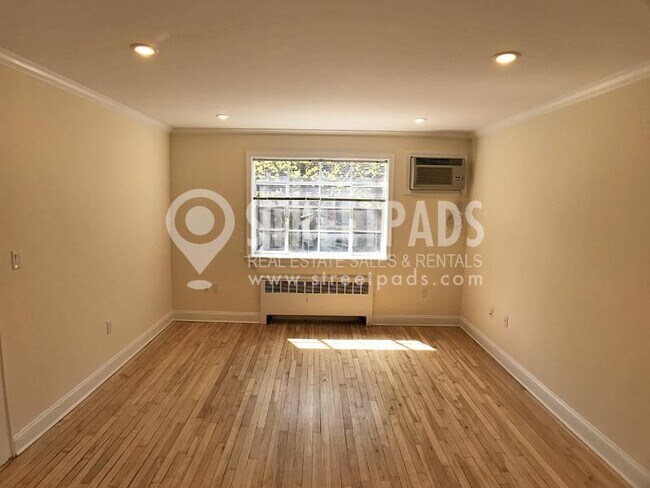 2 bedroom in Brookline MA 02446 - 2 bedroom in Brookline MA 02446 Condo